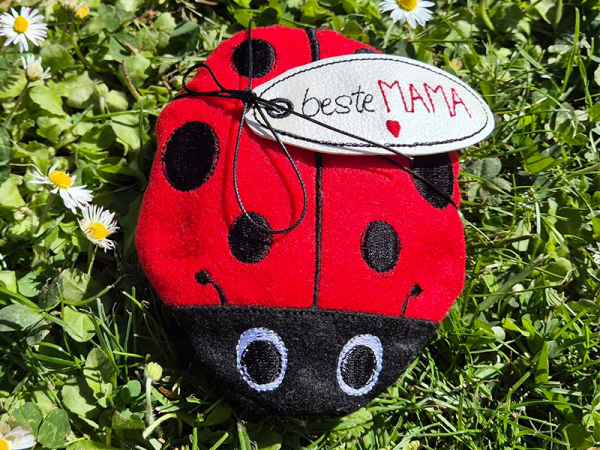 Anhänger Beste Mama Oma Muttertag - ITH-Stickdatei